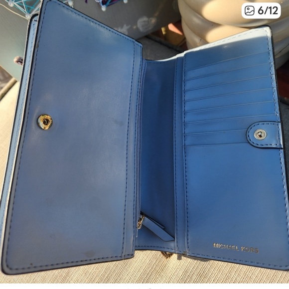 NWOT Michael Kors Light Blue Crossbody Bag - Picture 7 of 9